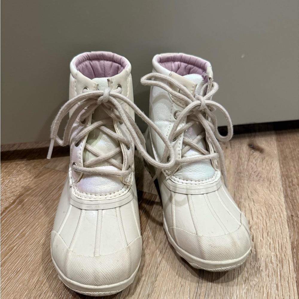 Kids Cream Lace-Up Boots